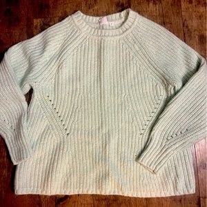 Gap sweater